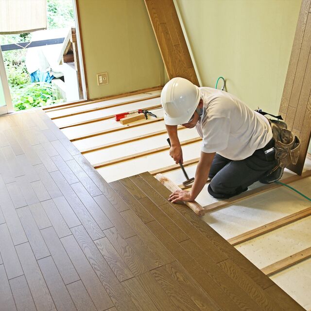 屋根工事・リフォーム・外壁塗装も請け負う